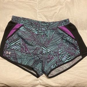 Under Armour, shorts, size S.